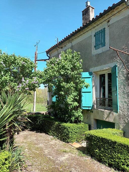 Appartement Charmant Studio Avec Jardin A La Campagne Sur Le Chemin De Saint Jacques De Compostelle à Lauzerte Extérieur photo